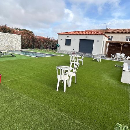 Grande Villa Avec Piscine Bompas Kültér fotó