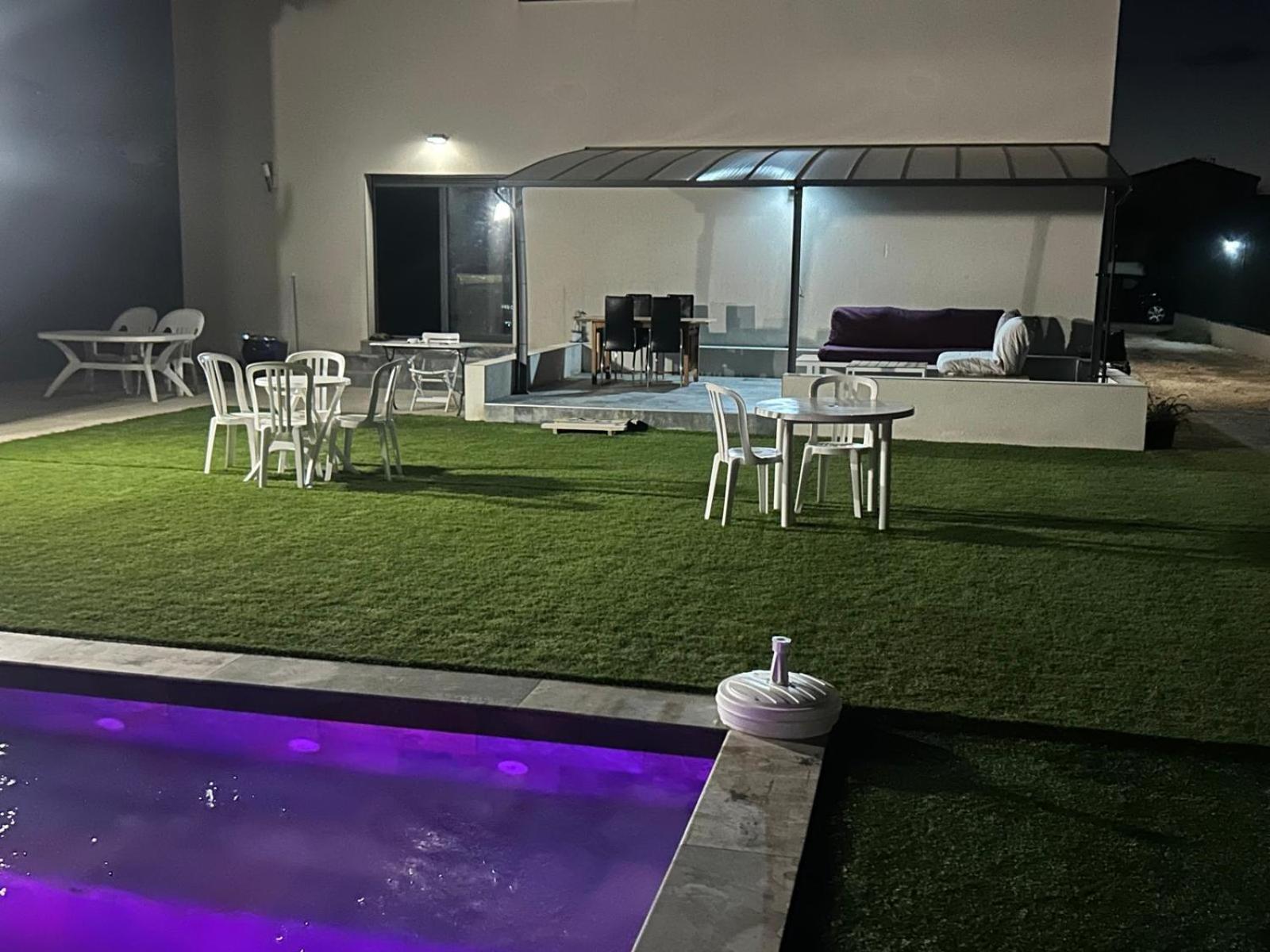 Grande Villa Avec Piscine Bompas Kültér fotó